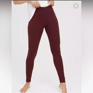 Aerie maroon leggings 7/8 lengthy mid-rise women’s size small no tags no stains